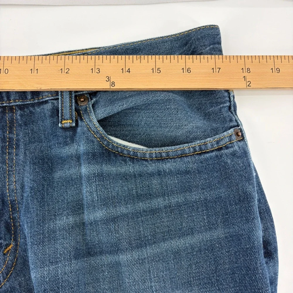 Vintage Levis 514 Straight Fit Mens Jeans Blue Denim Medium Wash 34x30